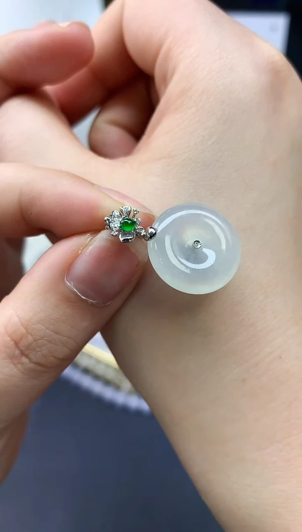 【闪购商品】翡翠颈饰18K金镶嵌翡翠平安扣|不退不换