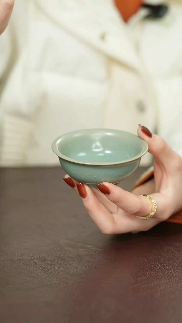 摆件瓷汝宋汝瓷原矿釉 压手杯