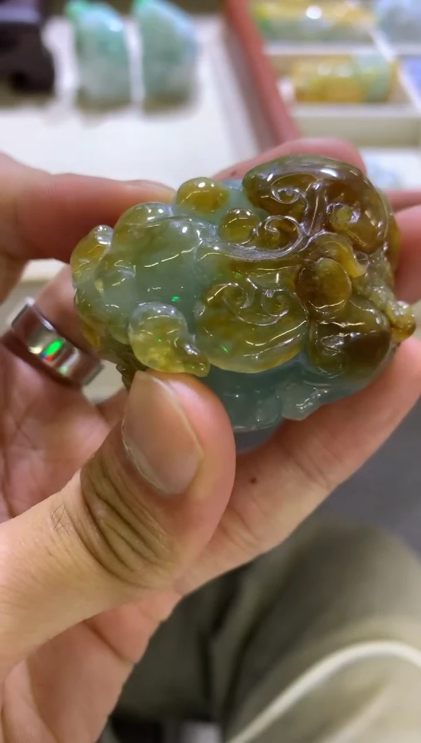未镶嵌挂件翡翠你****干翡翠摆件
