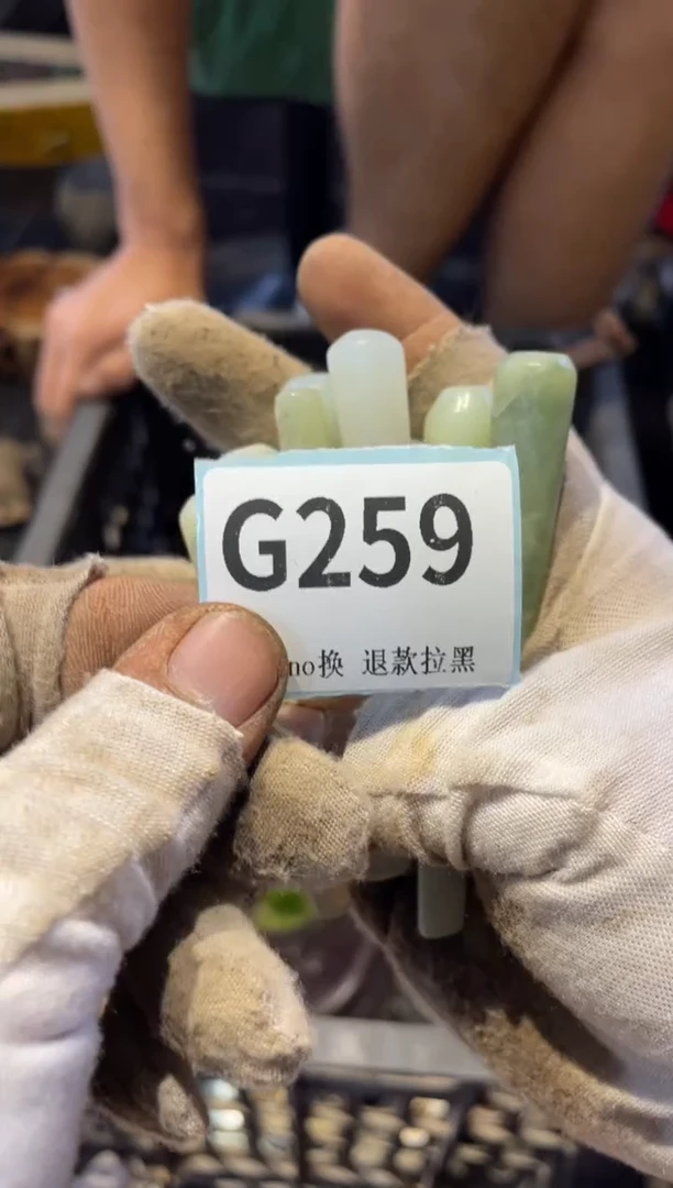 瓷片上*表弟直播链接火爆火爆