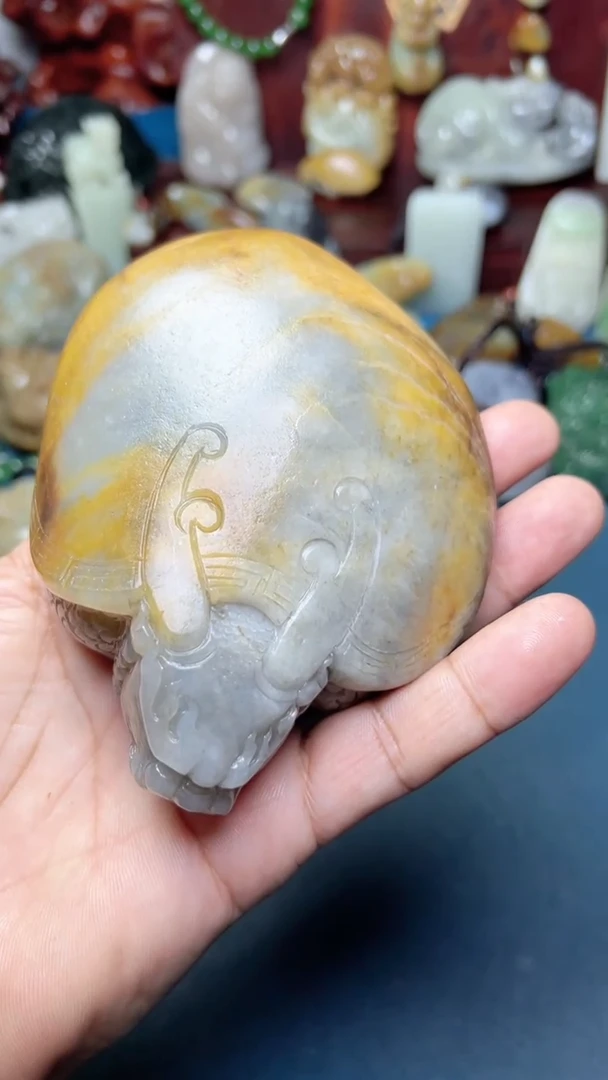 未镶嵌和田玉把件-