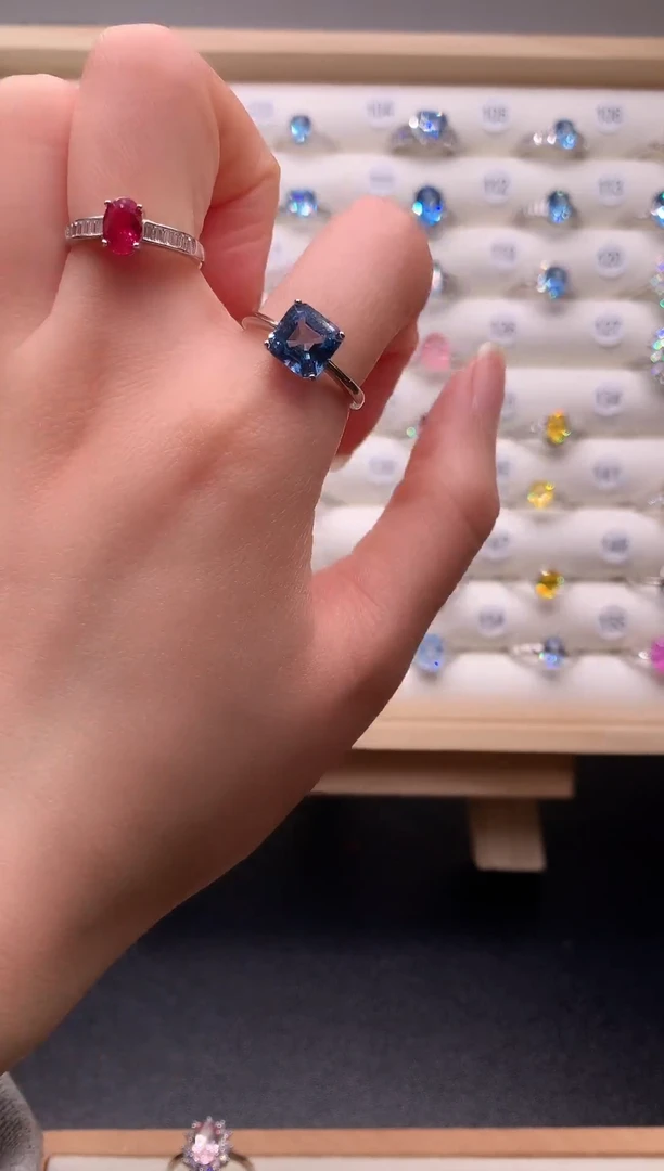 3海蓝宝石（处理）海蓝宝戒指