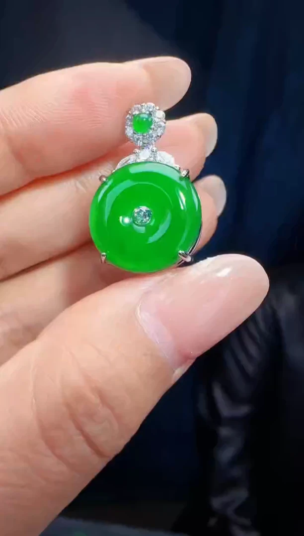 未镶嵌定制翡翠翡翠吊坠58