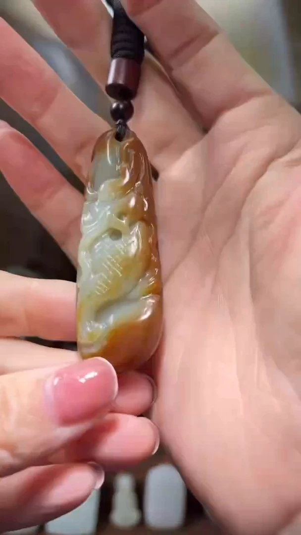 颈饰未镶嵌和田玉·