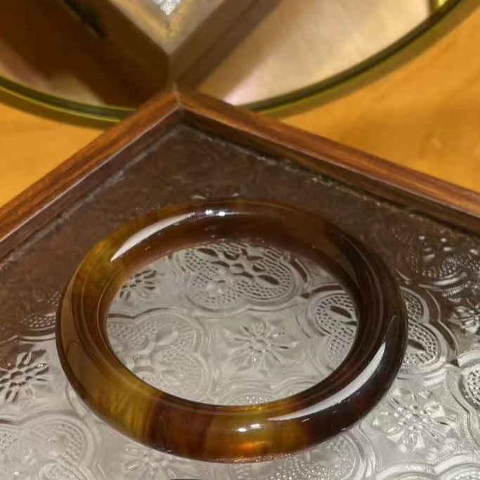 棕红珀手镯 多样性发其一