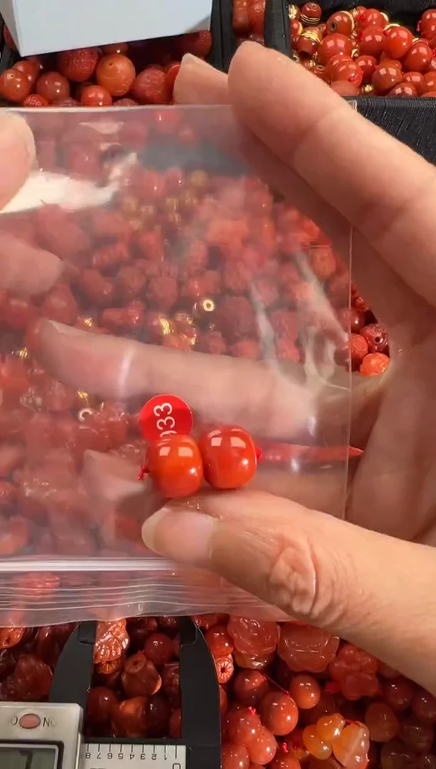 【闪购商品】南红玛瑙颈饰未镶嵌1