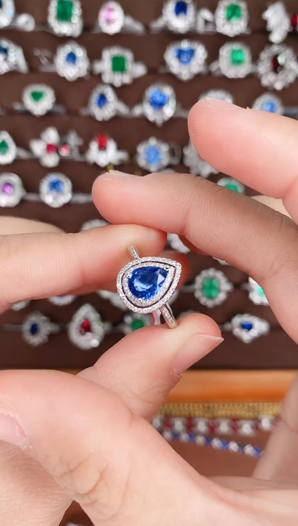 【闪购商品】蓝宝石18K金戒指18K金镶嵌1克拉