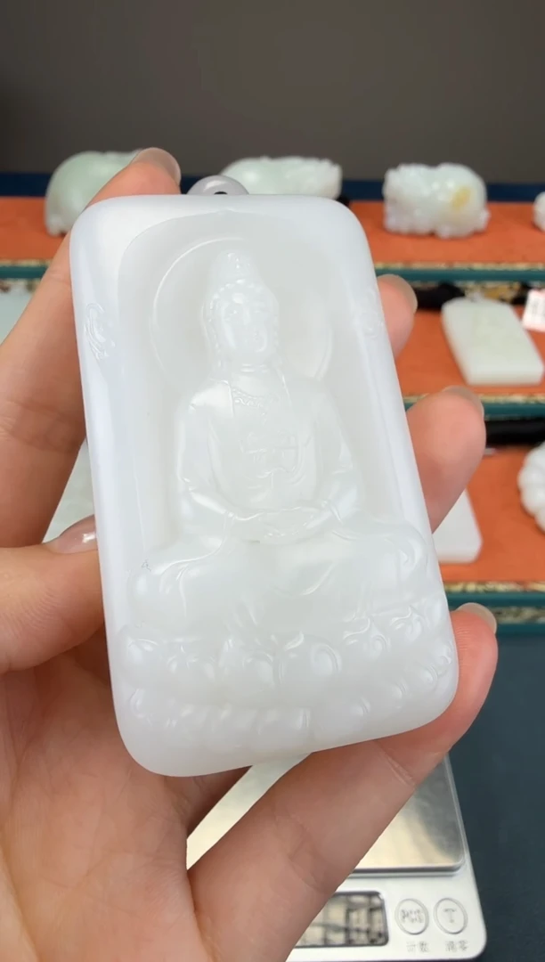 颈饰未镶嵌和田玉1