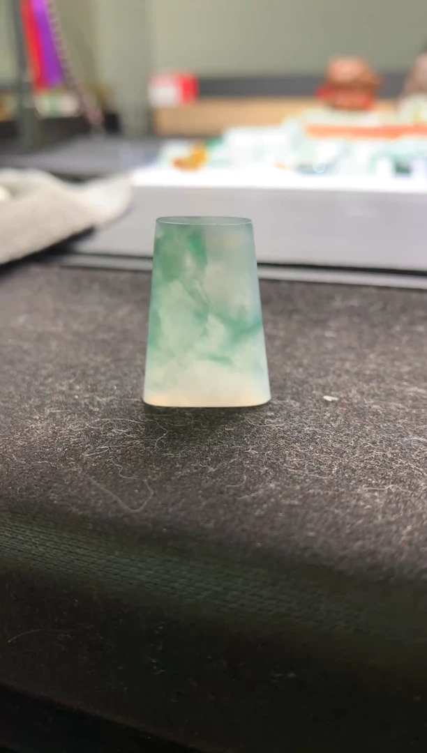 定制翡翠未镶嵌飘花无事牌1680+168