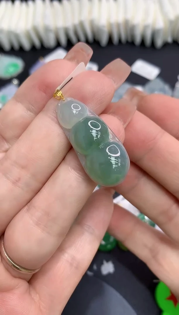 吊坠(不含链)18K金镶嵌翡翠111111111111