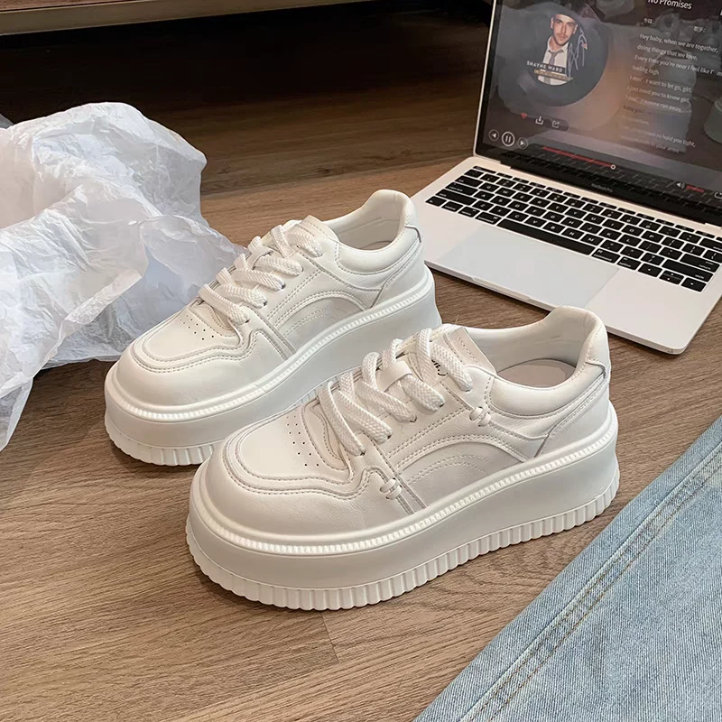 真皮厚底小白鞋女款2024新款爆款秋季百搭休闲增高松糕鞋