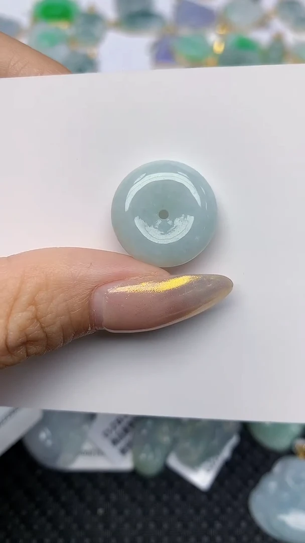 【闪购商品】翡翠未镶嵌颈饰 天然翡翠A货