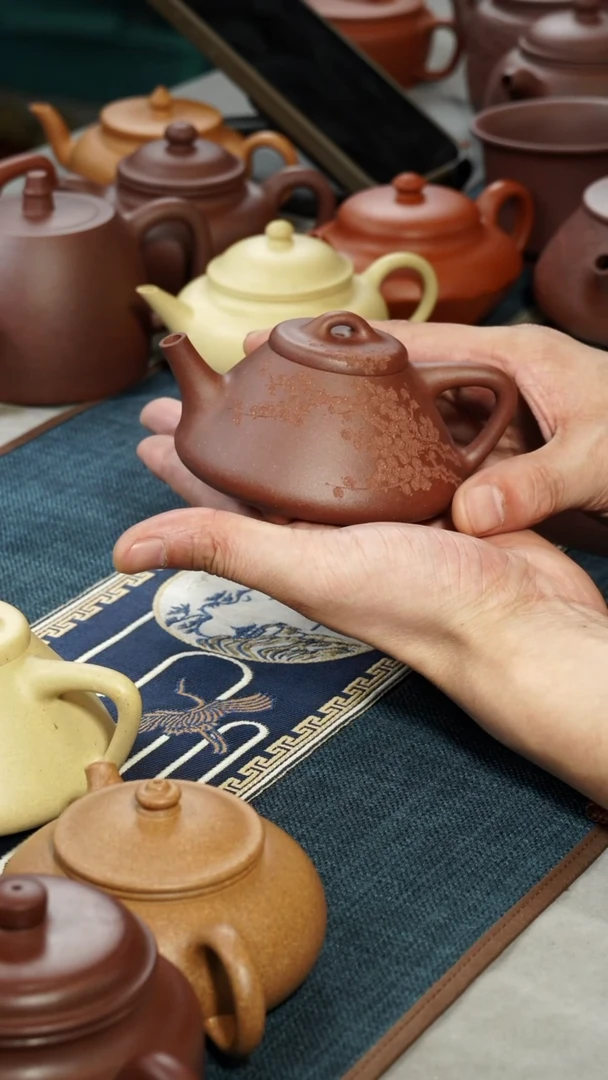 【闪购商品】紫砂茶壶墨梅子冶石瓢