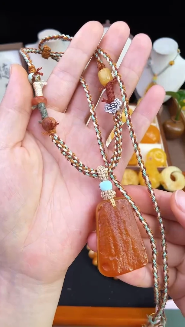 琥珀未镶嵌珠宝奇石柒月