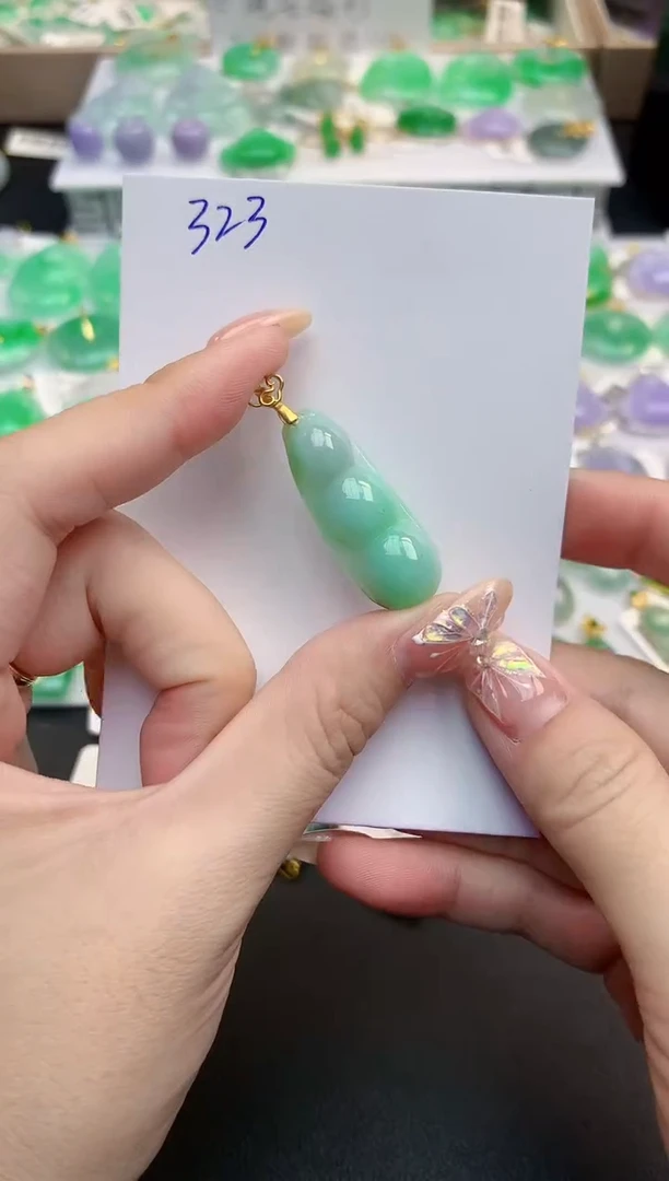 颈饰未镶嵌翡翠天然缅甸A货翡翠