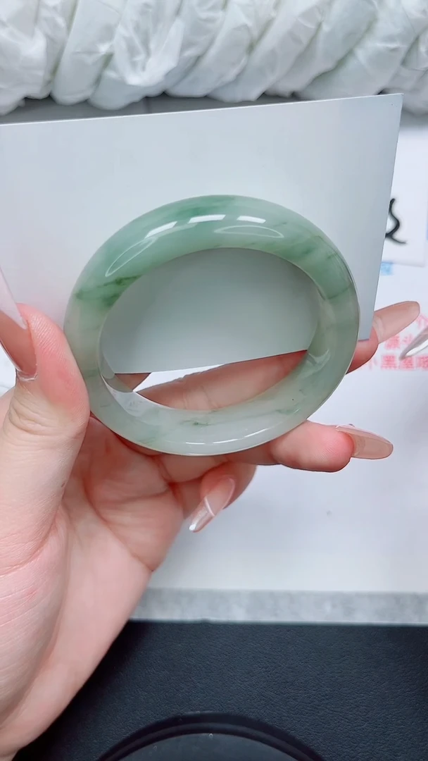 【闪购商品】石英质玉手镯未镶嵌11