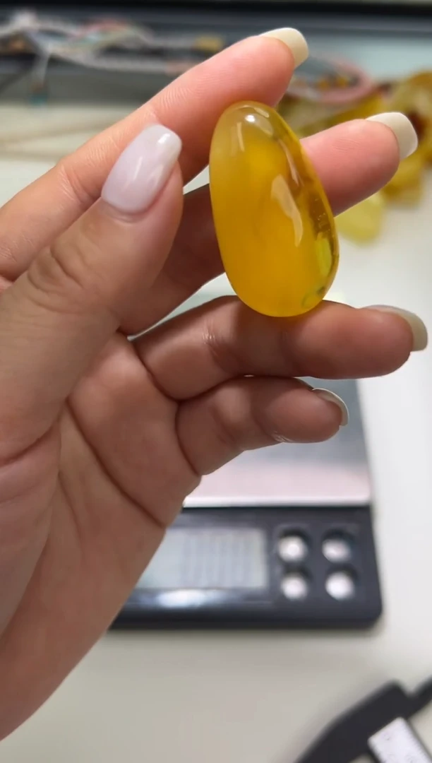 裸石琥珀未镶嵌琥珀蜜蜡吊坠