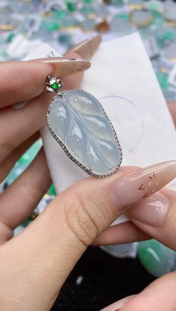 翡翠18K金镶嵌颈饰296   天然翡翠A货