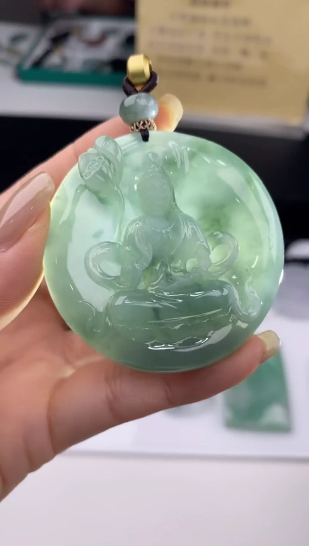 翡翠未镶嵌吊坠(不含链)43441