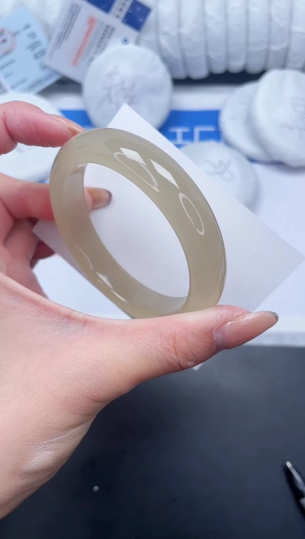 未镶嵌手镯石英质玉74-58.1XBJ