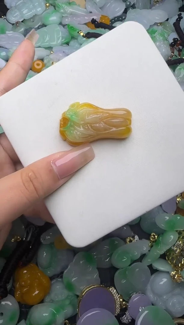 翡翠未镶嵌颈饰天然缅甸翡翠吊坠