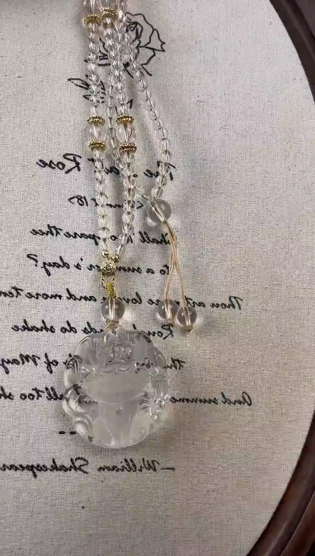 颈饰未镶嵌水晶天然狐狐吊坠