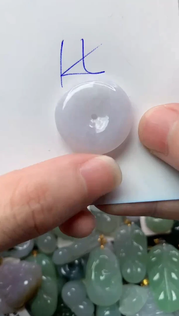 【闪购商品】翡翠颈饰未镶嵌6.........