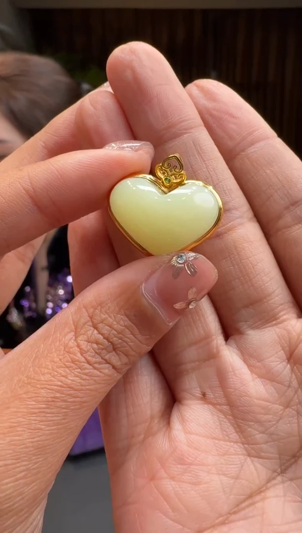 【闪购商品】和田玉6518K金镶嵌2.6冰冰多样性发货