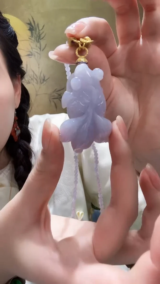 颈饰未镶嵌翡翠吊坠