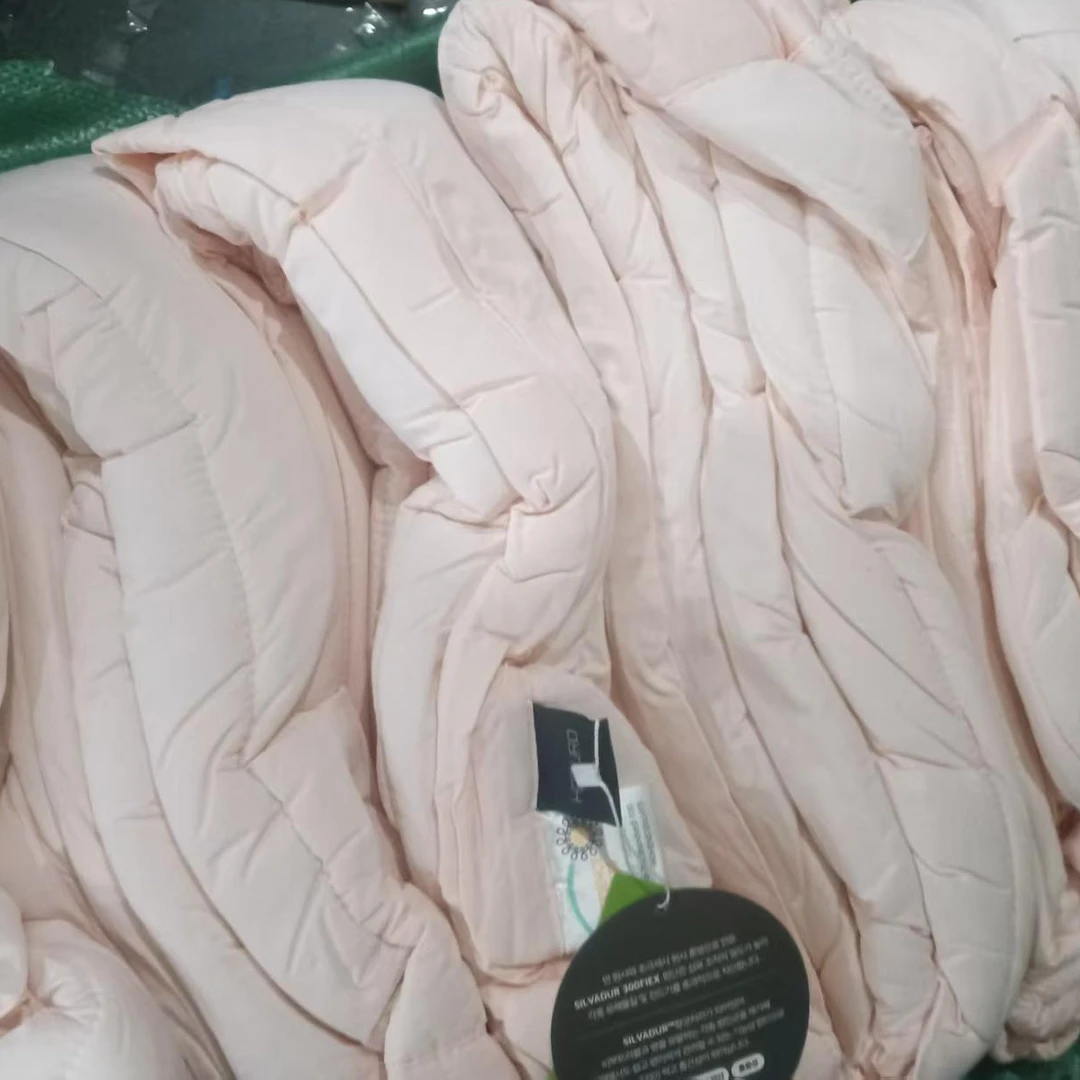 i4水粉色高货防滑床垫155*200剪标