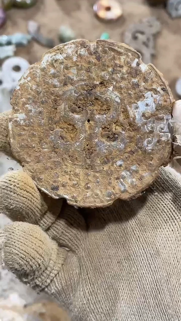 未镶嵌和田玉挂件未镶嵌和田玉把件