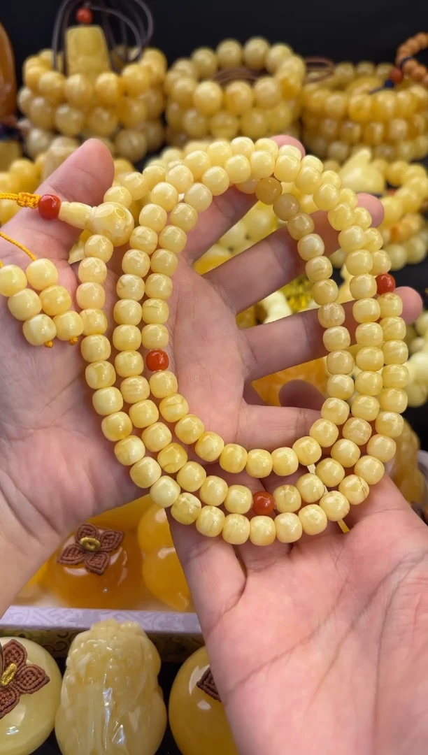蜜蜡颈饰未镶嵌俄料黄白花蜡8.5精工老型108