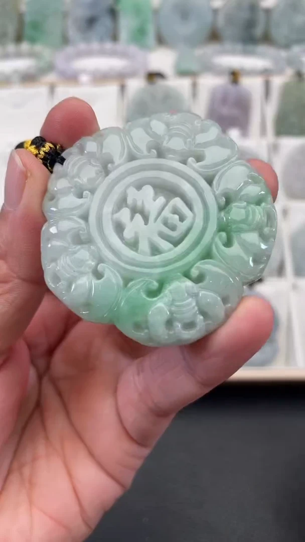 颈饰未镶嵌翡翠天然缅甸翡翠A货219