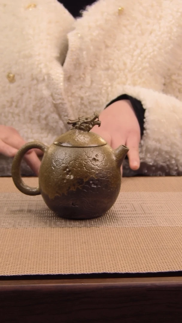 原矿黄降坡柴烧龙蛋紫砂壶25