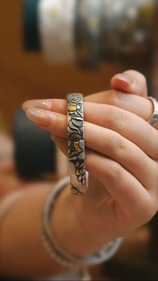 无足银荷香福来金银错足银999