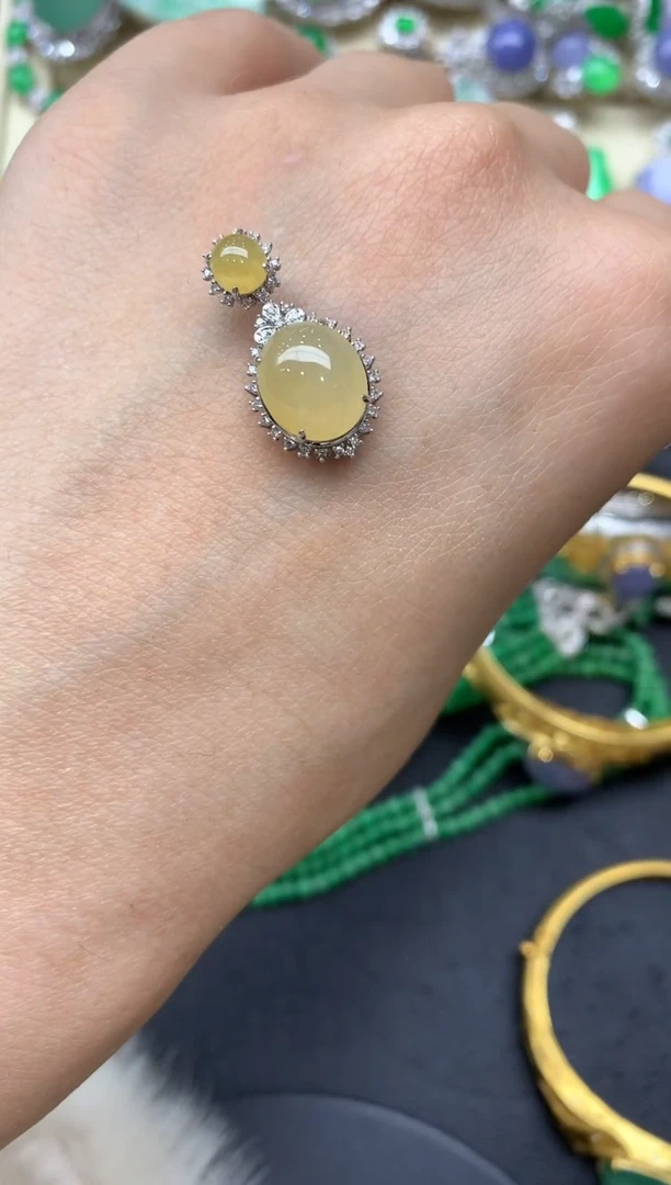 【闪购商品】翡翠颈饰18K金镶嵌206中国好珍宝