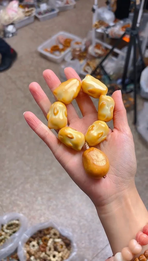 吊坠菩提根/象牙果黄色趴趴兔手捻 土豆