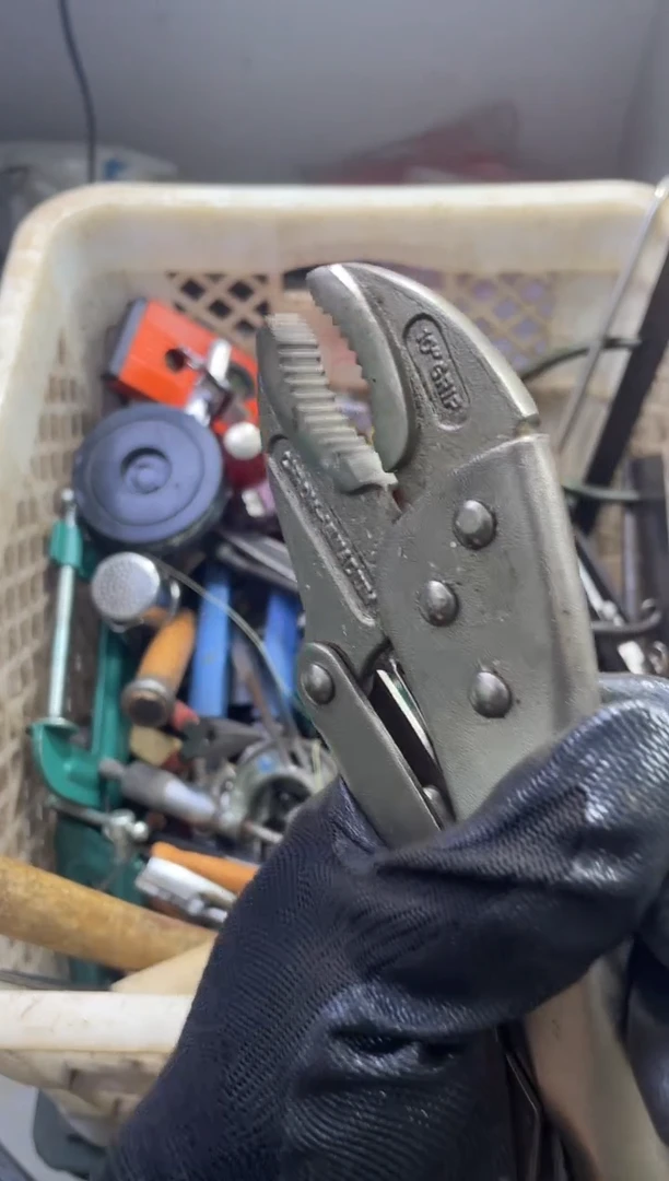 镁晴***空阿古百货商行闪购