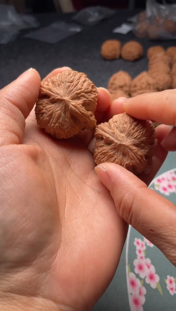 把件文玩核桃w233   泥鳅背   40尺