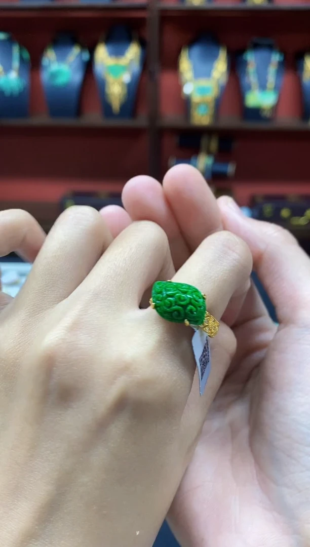 颈饰未镶嵌翡翠翡翠戒指