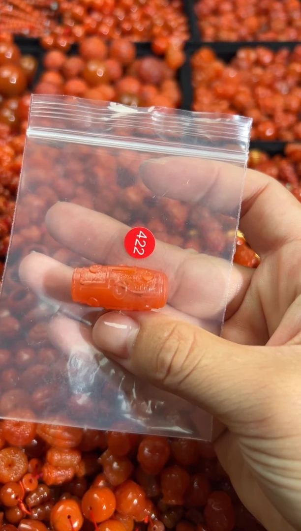 南红玛瑙未镶嵌颈饰1