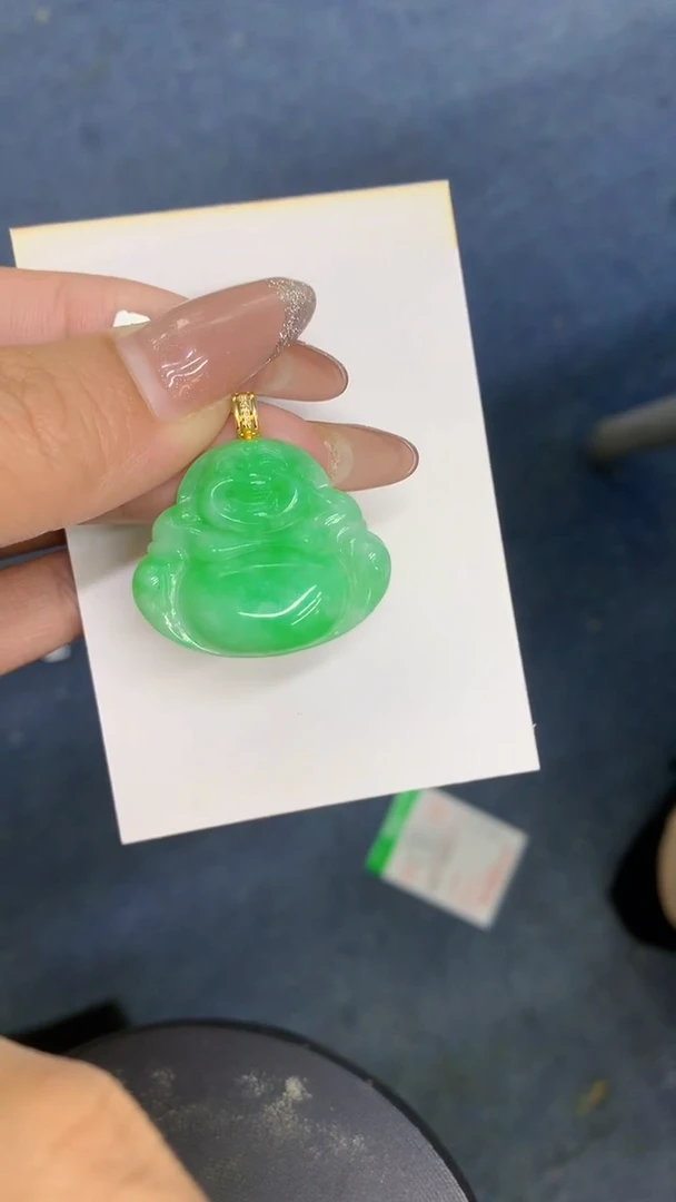 颈饰18K金镶嵌翡翠1