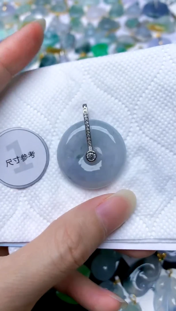 颈饰未镶嵌翡翠天然A货翡翠