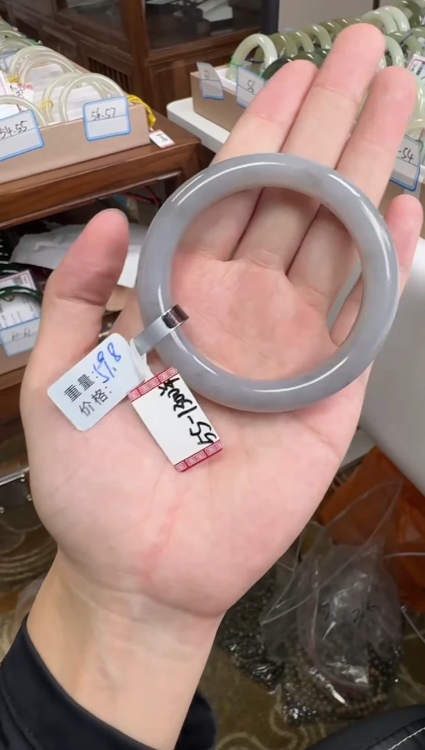 未镶嵌手镯和田玉55