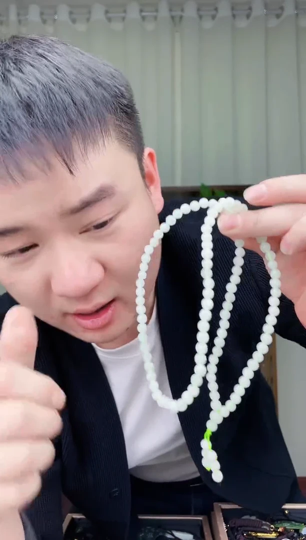 【闪购商品】和田玉挂件未镶嵌拍一发一，多样性发货！