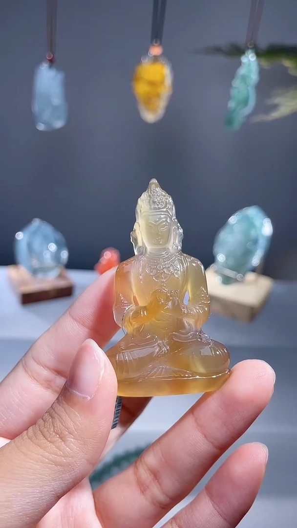 未镶嵌颈饰玛瑙/玉髓观音