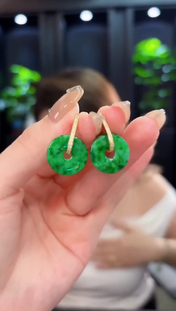 翡翠未镶嵌耳饰 含大耳包/多样性发货/一对