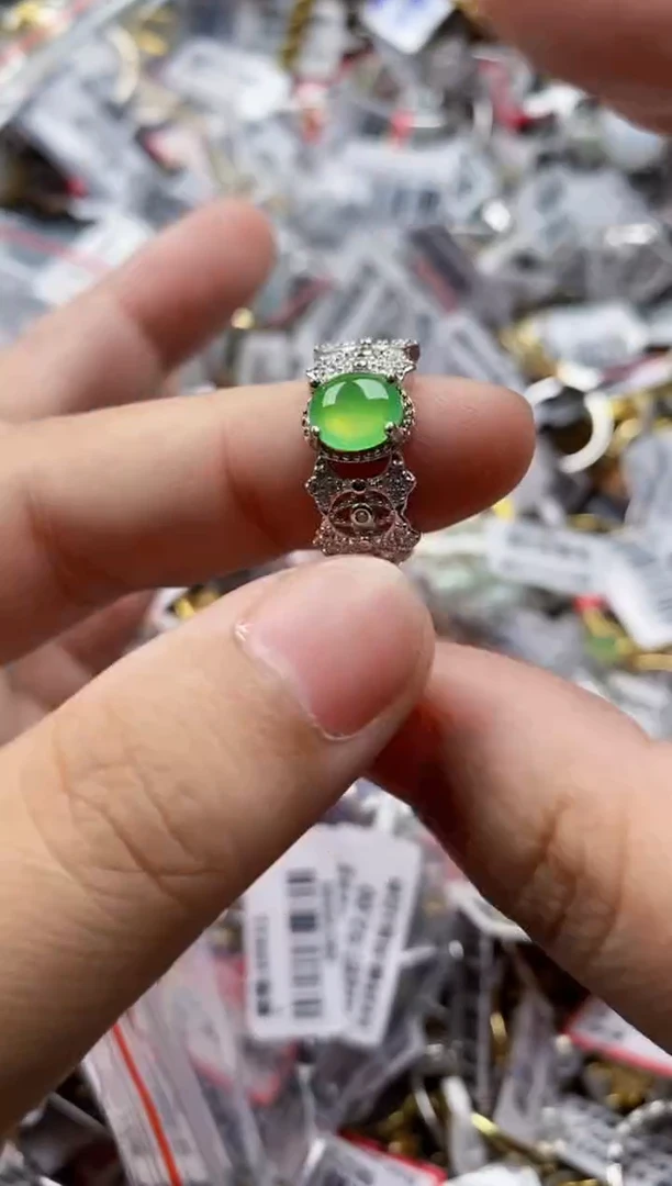 银S925镶嵌戒指翡翠777     1