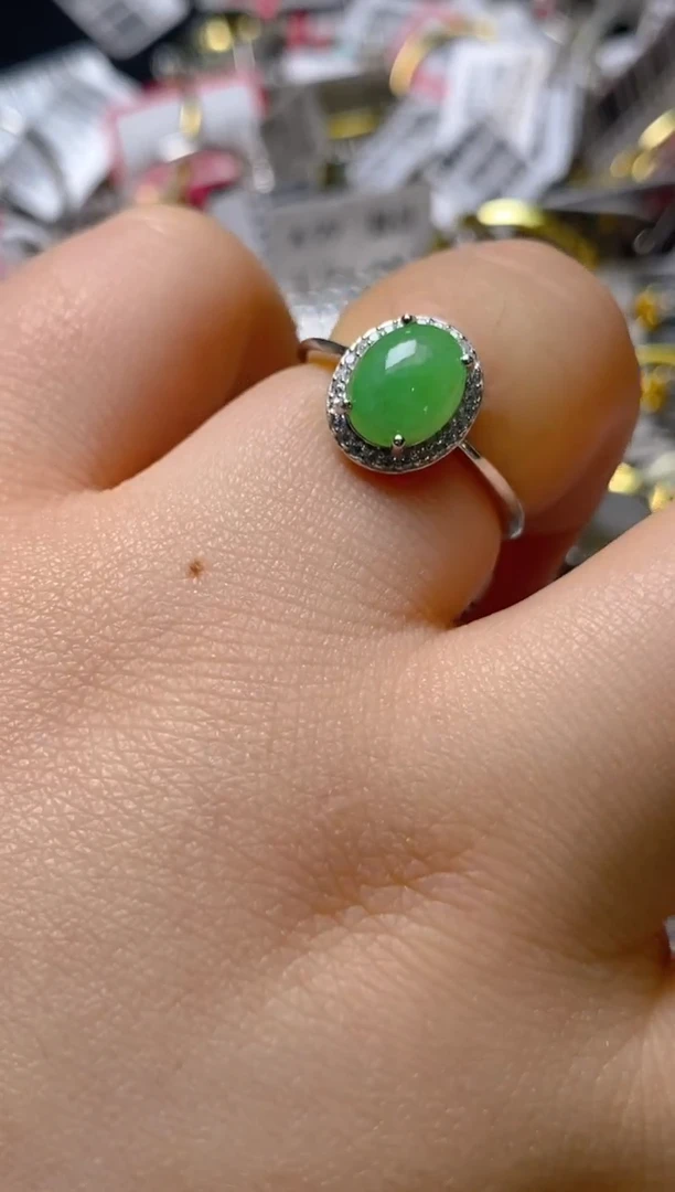 银S925镶嵌戒指翡翠百内无证书