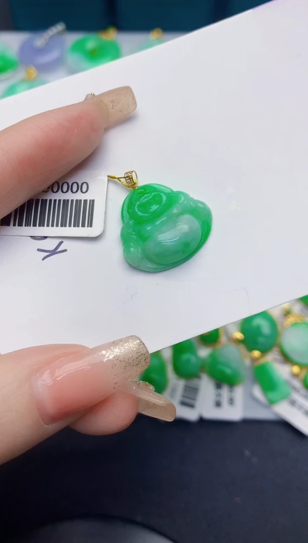 颈饰18K金镶嵌翡翠缅甸天然翡翠A货